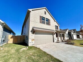 9704 Serene Bliss Ln in Buda, TX - Building Photo - Building Photo
