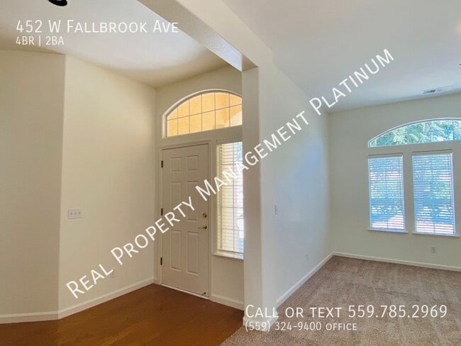 452 W Fallbrook Ave in Clovis, CA - Building Photo - Building Photo