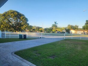 27000 SW 145th Ave in Homestead, FL - Building Photo - Building Photo