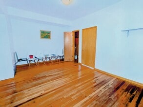 2333 W Chicago Ave in Chicago, IL - Building Photo - Building Photo