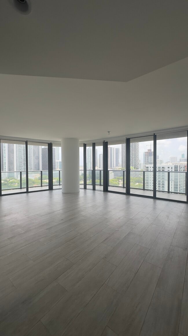 property at 101 NE 34th St
