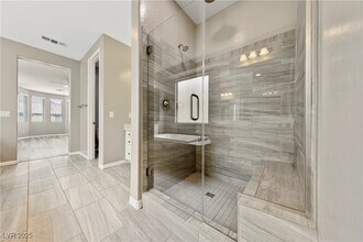 7205 Pine Bridge Ct in Las Vegas, NV - Building Photo - Building Photo