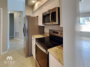 5220 Juliet Ct in Spring Hill, FL - Foto de edificio - Building Photo