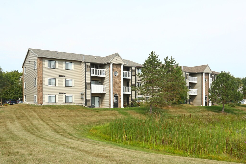 Yorkshire Place Apartments in Howell, MI