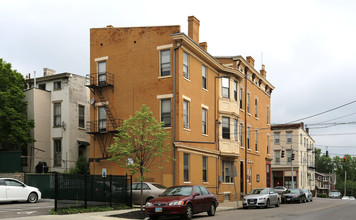 29 E University Ave in Cincinnati, OH - Building Photo - Building Photo