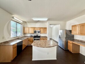 3229 W Pleasant Ln in Phoenix, AZ - Building Photo - Building Photo