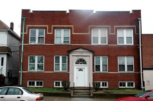 12 Demott Ave Apartments