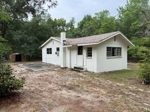 106 Slater Ln in Hawthorne, FL - Building Photo - Building Photo
