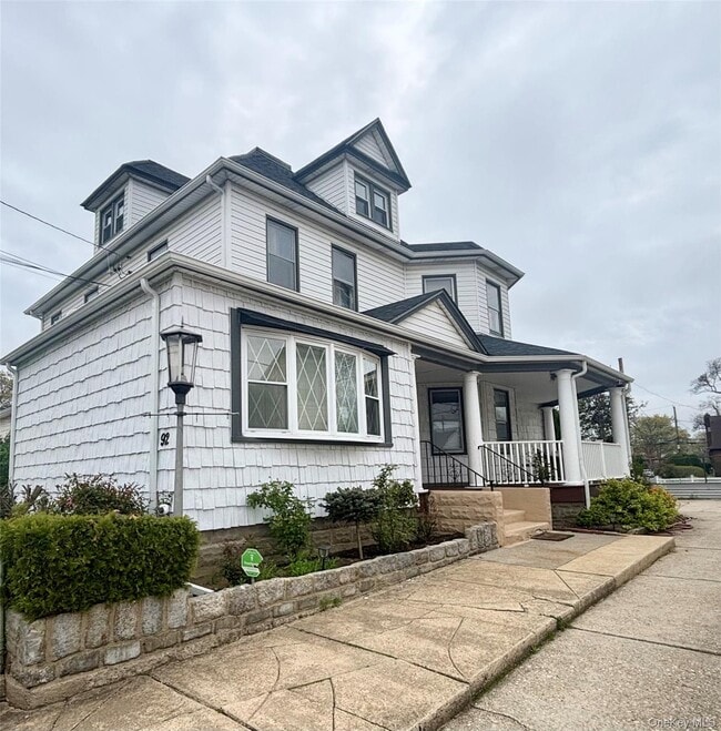 property at 92 Wavecrest St