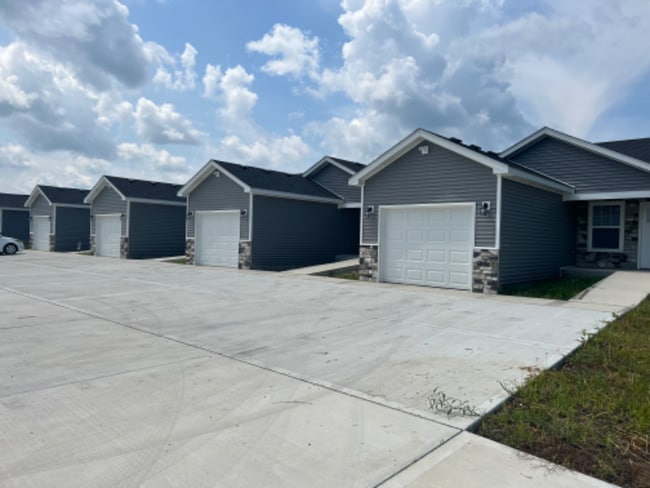 455 Stewart Ct in Wilmington, IL - Building Photo - Building Photo