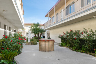 The Roman Apartments in Torrance, CA - Building Photo - Building Photo