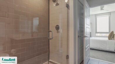 3005 Peachtree Rd NW, Unit 406 in Atlanta, GA - Building Photo - Building Photo