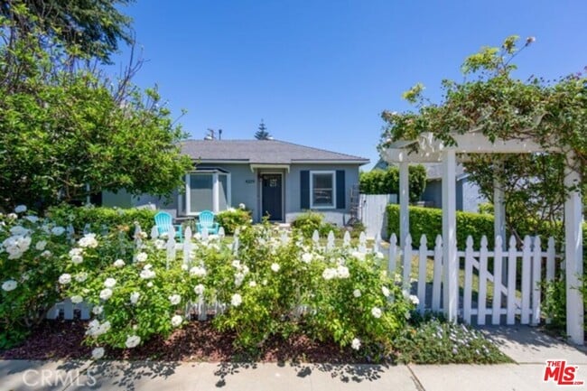 property at 4209 E Theresa St