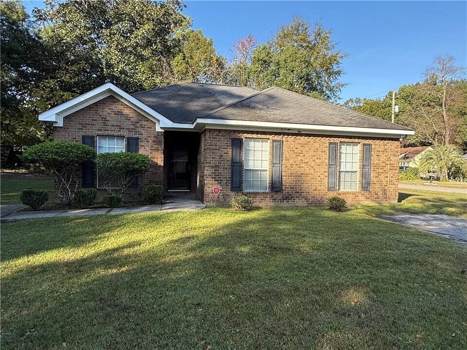 150 Glenn Ave in Mobile, AL - Building Photo