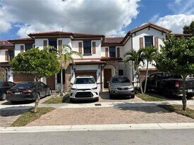 10371 West 33rd Ct in Hialeah, FL - Building Photo