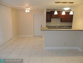 2907 NW 89th Terrace in Coral Springs, FL - Building Photo - Building Photo