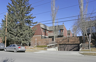 1726-1760 8th Ave NW in Calgary, AB - Building Photo - Building Photo