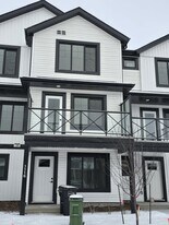 1112 Aster Blvd in Edmonton, AB - Building Photo