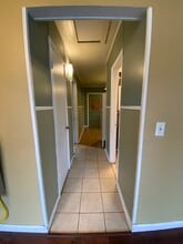 504 W Cedar St in Rogers, AR - Foto de edificio - Building Photo