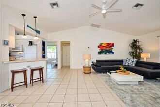 2201 SE 5th Ave in Cape Coral, FL - Building Photo - Building Photo