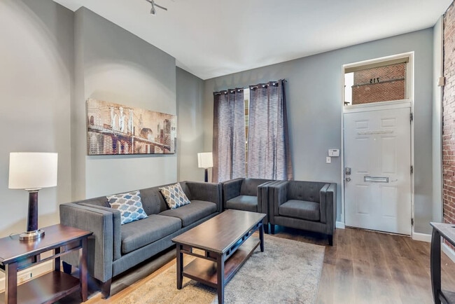 713 Barton St in St. Louis, MO - Foto de edificio - Building Photo