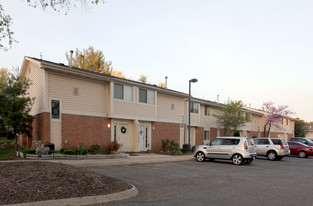 Channelwood Village - Gardens / Townhouses Apartments