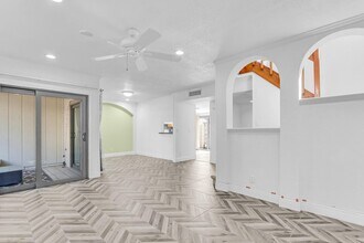 113 Sherwood Cir in Jupiter, FL - Building Photo - Building Photo