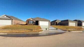 8607 E 164th St in Bixby, OK - Building Photo