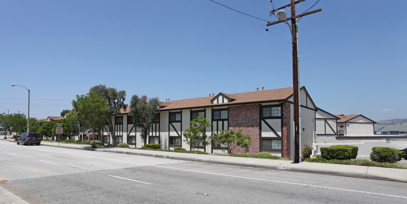 Mulberry Terrace in Whittier, CA - Building Photo