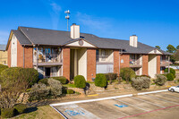 Summerhill Woods Apartments photo'