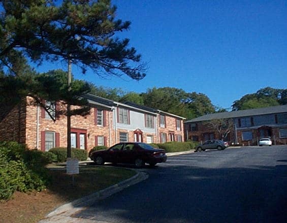 Walden Terrace in Augusta, GA - Foto de edificio