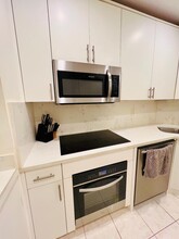 136 NE 19th Ct in Wilton Manors, FL - Foto de edificio - Building Photo