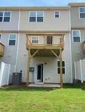 3010 Pirates Pl in Charlotte, NC - Foto de edificio - Building Photo