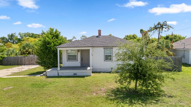 property at 310 N Bonita Ave