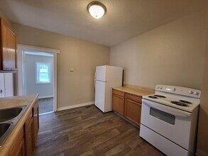 1527 Des Moines St in Des Moines, IA - Building Photo - Building Photo