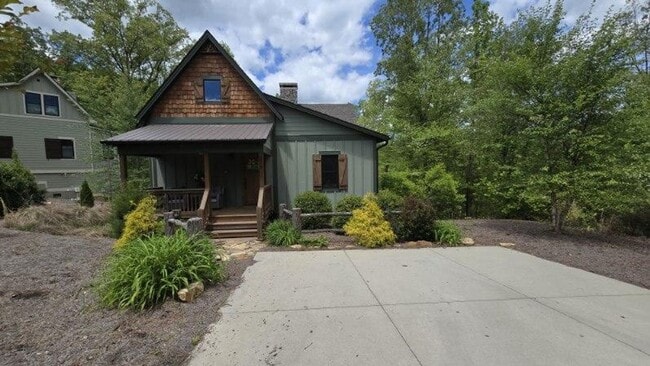 property at 679 River Club Dr