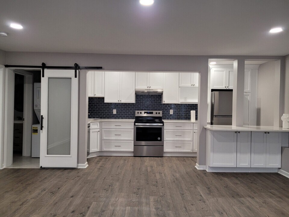 3866 Lake Sanctuary Way in Atlanta, GA - Building Photo