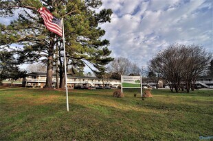 3913 Talwell Dr SW in Huntsville, AL - Building Photo