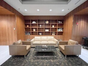 55 E Monroe St, Unit 4618 in Chicago, IL - Building Photo - Building Photo