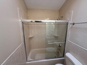 10 Lenore St in Syosset, NY - Building Photo - Building Photo