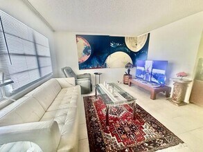 4014 Newcastle A in Boca Raton, FL - Building Photo - Building Photo