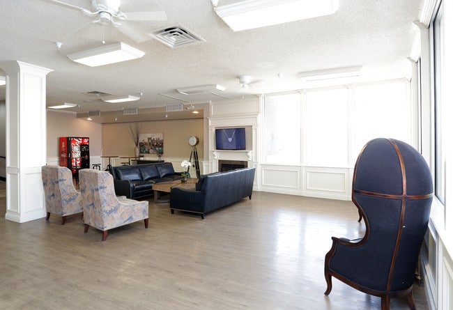 The Que in Lubbock, TX - Building Photo - Building Photo