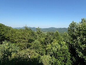 3850 Ravens Den Way in Pigeon Forge, TN - Building Photo - Building Photo