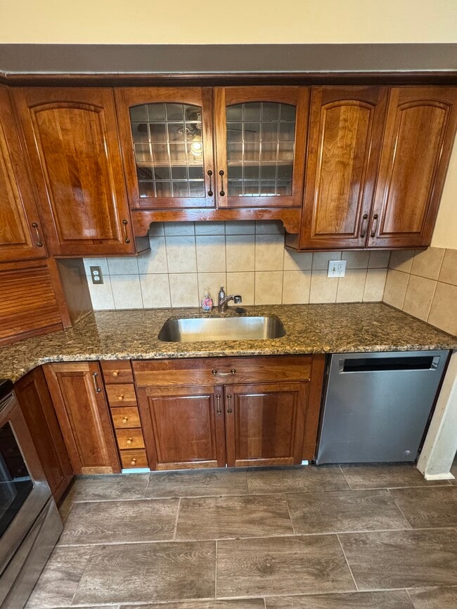 39 Canis Ct in Sewell, NJ - Building Photo - Building Photo