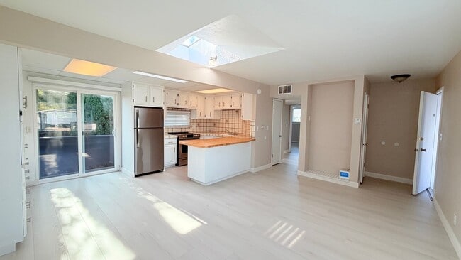 14723 Martell Ave in San Leandro, CA - Building Photo - Building Photo