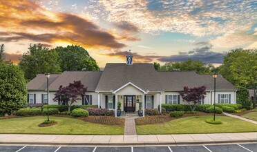 MAA Paddock Club in Greenville, SC - Building Photo - Building Photo