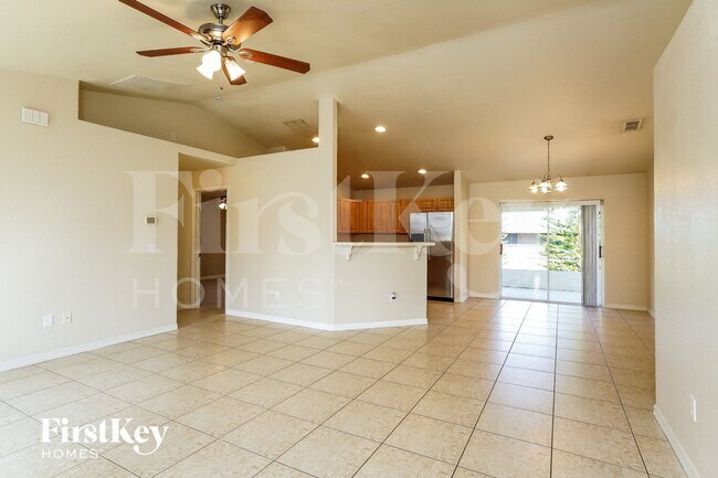 4302-4312 12th St W in Lehigh Acres, FL - Foto de edificio - Building Photo