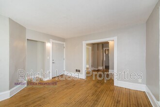 3322 Clinton Ave in Minneapolis, MN - Building Photo - Building Photo