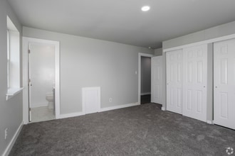 3241 Hulmeville Rd in Bensalem, PA - Building Photo - Building Photo