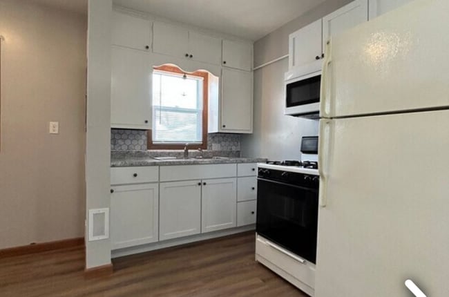 615 8th Ave S in Onalaska, WI - Building Photo - Building Photo